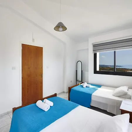 וילה Themis By *